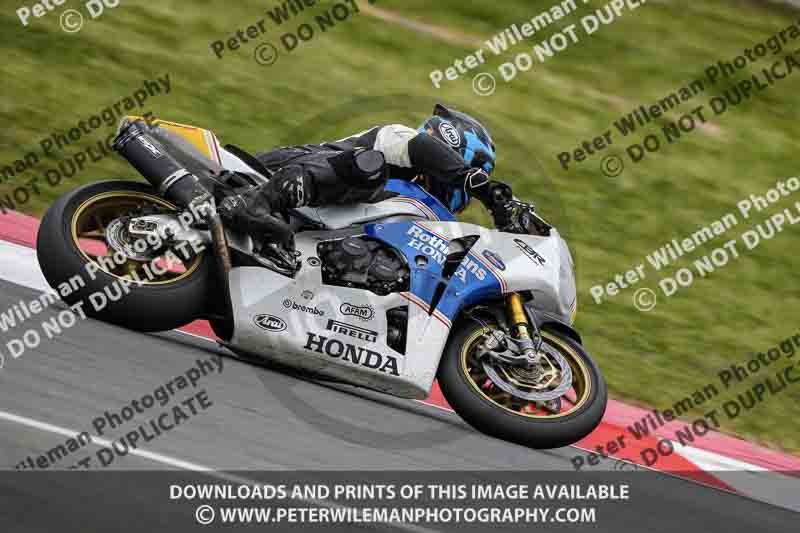 cadwell no limits trackday;cadwell park;cadwell park photographs;cadwell trackday photographs;enduro digital images;event digital images;eventdigitalimages;navarra;no limits trackdays;peter wileman photography;racing digital images;trackday digital images;trackday photos
